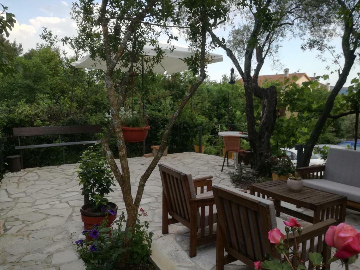 Milosavljevic Apartments Tivat Exterior photo